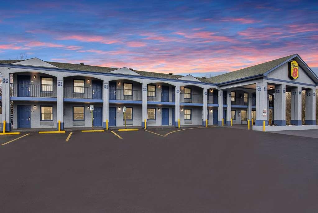 Super 8 By Wyndham Nashville West Exterior foto