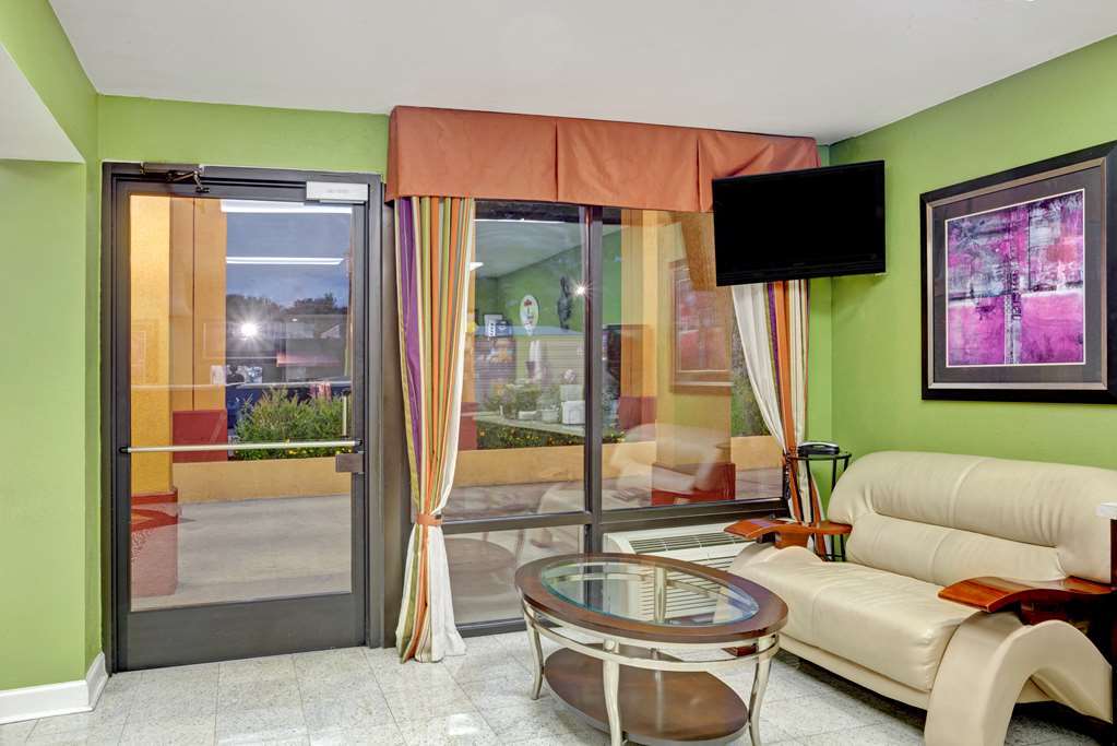 Super 8 By Wyndham Nashville West Interior foto